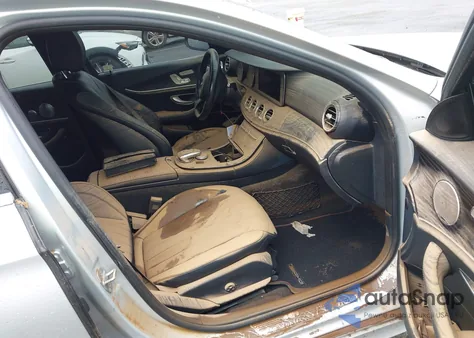 2017 Mercedes-Benz E 300 4Matic z USA, uszkodzony, nr VIN WDDZF4KB0HA111719